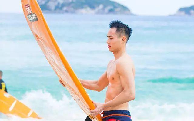国泰君安：维持中远海能“增持”评级 目标价11.87港元